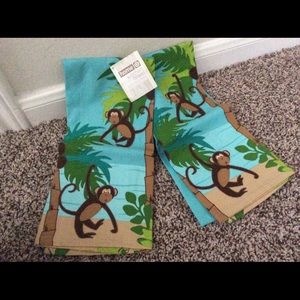 NEW Kitchen Towel Set w/ monkeys